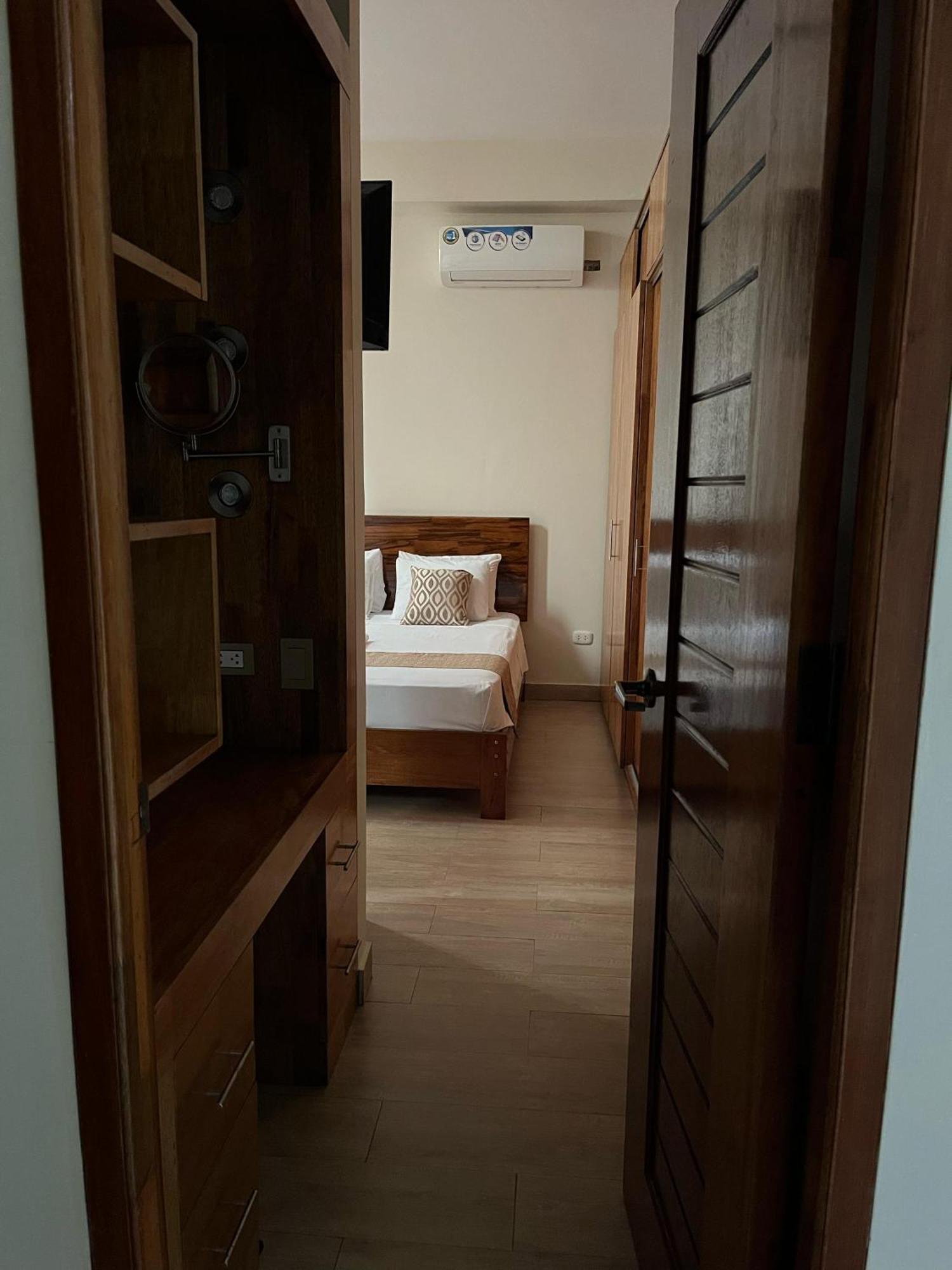 Studio 69 Aparthotel อีกีโตส ภายนอก รูปภาพ